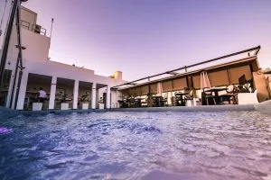 Instaartink_coffee_machines_rooftop_restaurants